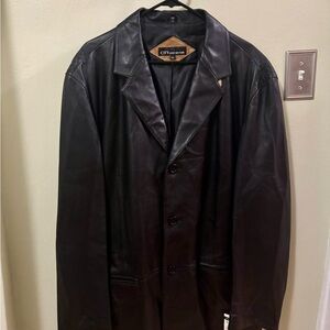 New with Tags!! Jones New York Black Lambs Leather Men’s Blazer style jacket.